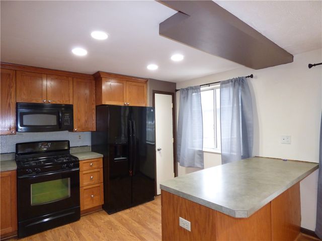 794 Wheatland, Bridgeville, PA 15017