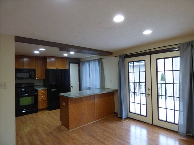 794 Wheatland, Bridgeville, PA 15017