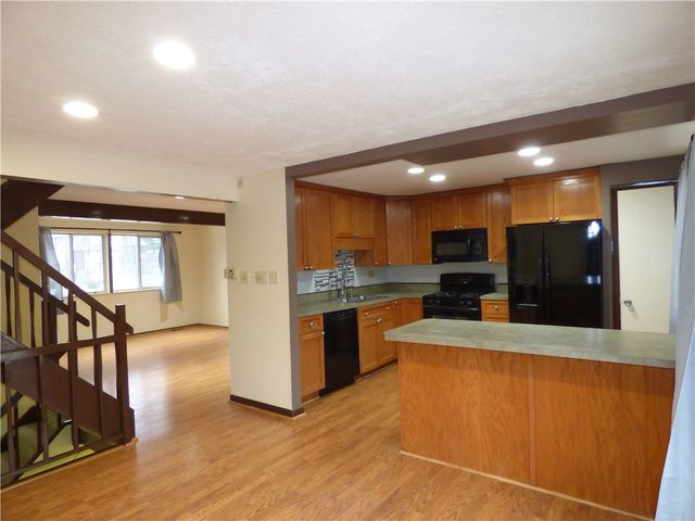 794 Wheatland, Bridgeville, PA 15017