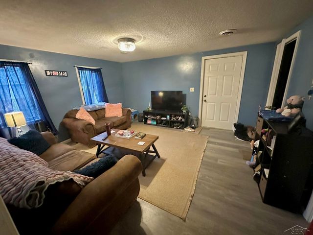 400 S Kiesel Street, Bay City, MI 48706
