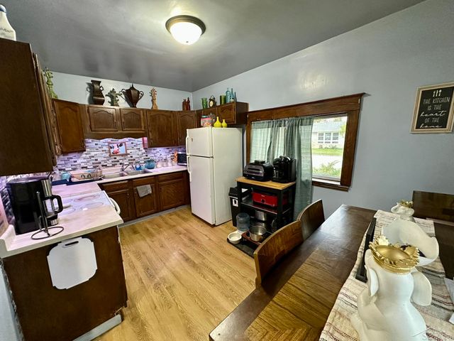 400 S Kiesel Street, Bay City, MI 48706