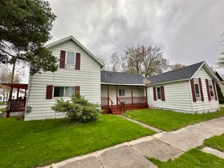 400 S Kiesel Street, Bay City, MI 48706