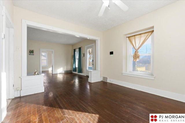 3124 Forest Lawn Avenue, Omaha, NE 68112