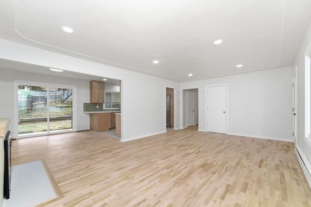 1125 W Warn Way, Spokane, WA 99208