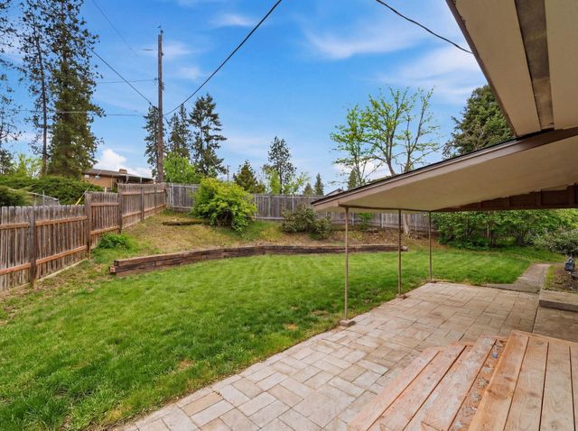 1125 W Warn Way, Spokane, WA 99208