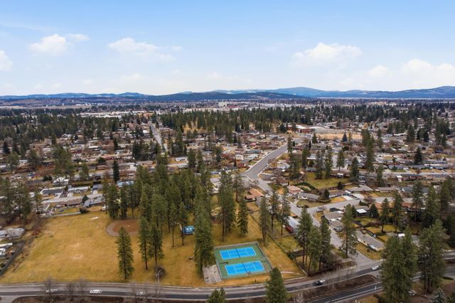 1125 W Warn Way, Spokane, WA 99208