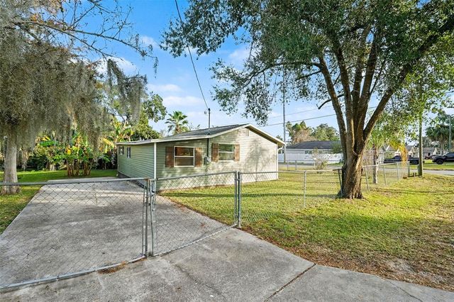 37045 NORTH AVENUE, Dade City, FL 33523