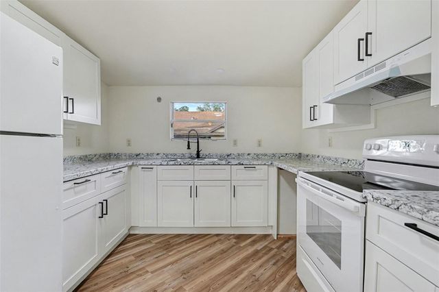 37045 NORTH AVENUE, Dade City, FL 33523