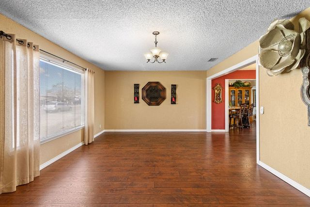 800 NW 7th St, Andrews, TX 79714