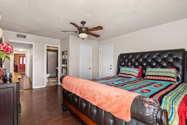 800 NW 7th St, Andrews, TX 79714