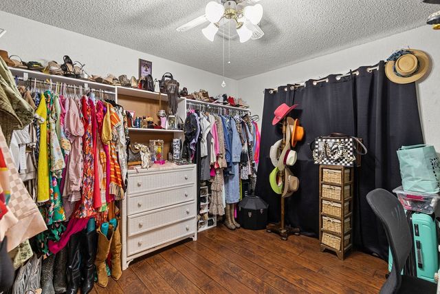 800 NW 7th St, Andrews, TX 79714