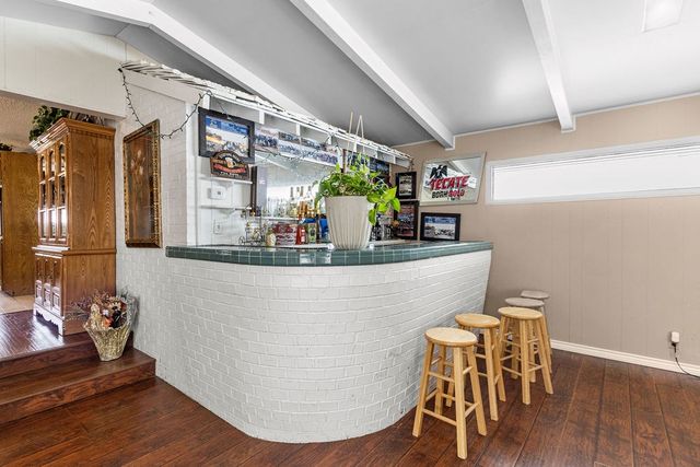 800 NW 7th St, Andrews, TX 79714