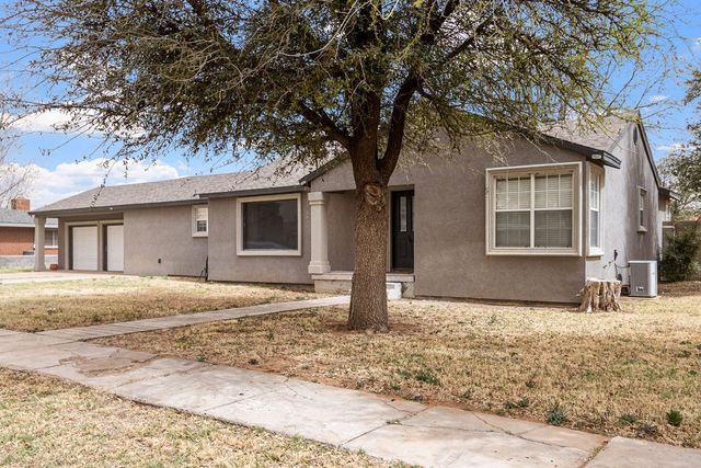 800 NW 7th St, Andrews, TX 79714