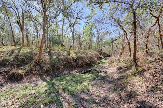 000 Cr 397, Waelder, TX 78959