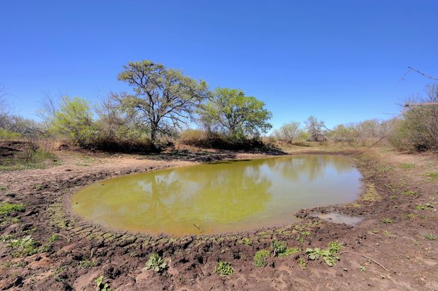 000 Cr 397, Waelder, TX 78959