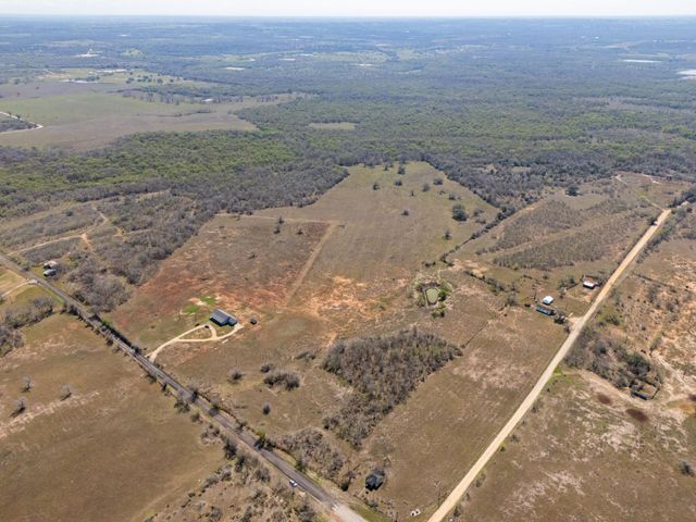 000 Cr 397, Waelder, TX 78959