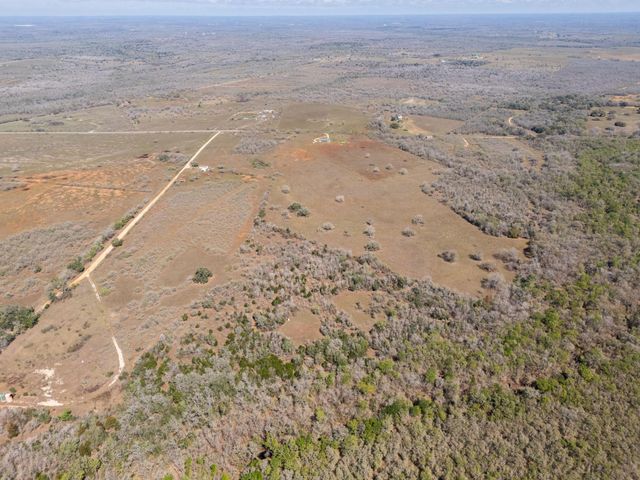 000 Cr 397, Waelder, TX 78959