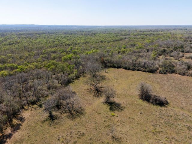 000 Cr 397, Waelder, TX 78959