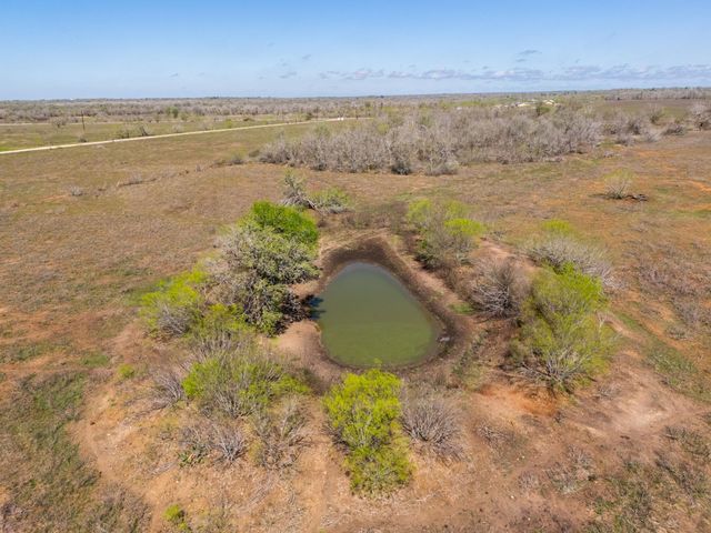 000 Cr 397, Waelder, TX 78959