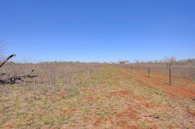 000 Cr 397, Waelder, TX 78959