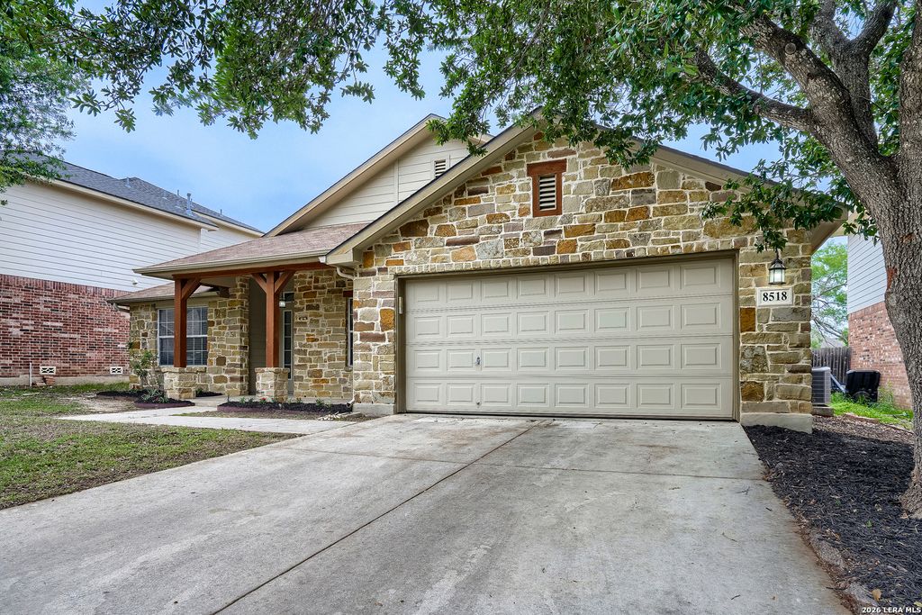 8518 EL CAMINO CT, San Antonio, TX 78254