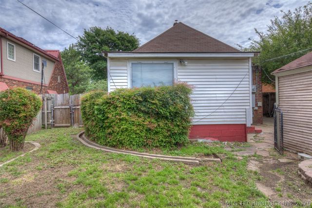 1928 S Jamestown Avenue, Tulsa, OK 74112