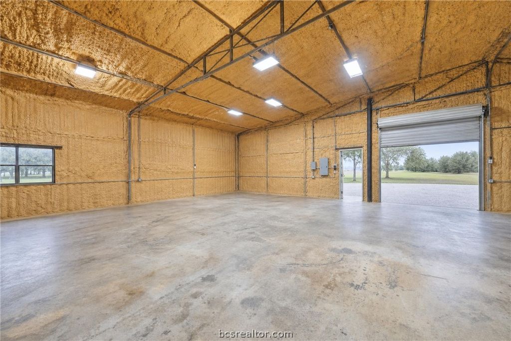 301 Cooks Lane, Franklin, TX 77856 — photo 2