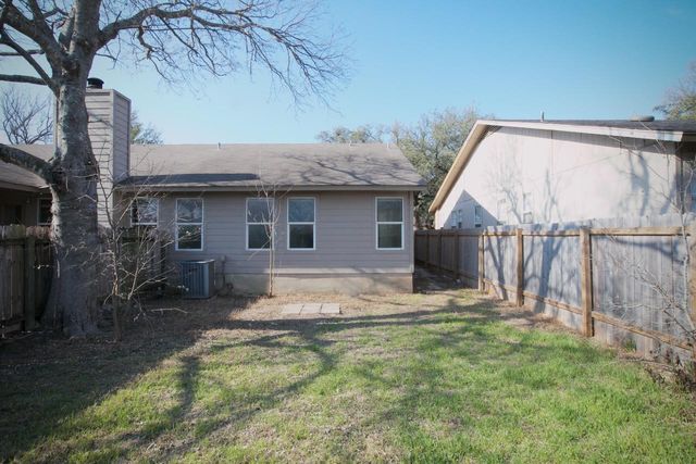 8804 Piney Point DR B, Austin, TX 78729