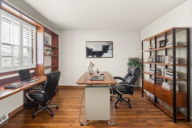 1533 N Belmont Avenue, Arlington Heights, IL 60004