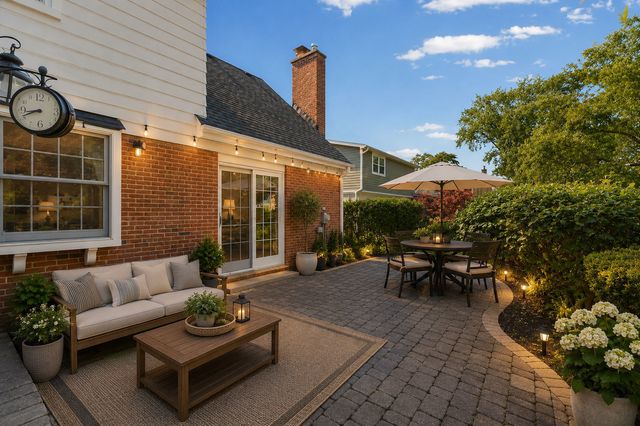 1533 N Belmont Avenue, Arlington Heights, IL 60004