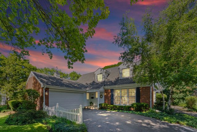 1533 N Belmont Avenue, Arlington Heights, IL 60004