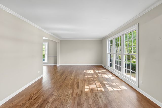 1533 N Belmont Avenue, Arlington Heights, IL 60004