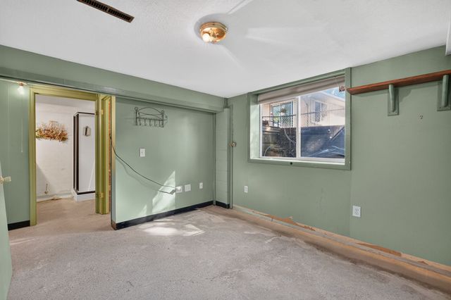 4009 E 23rd Street, Des Moines, IA 50317