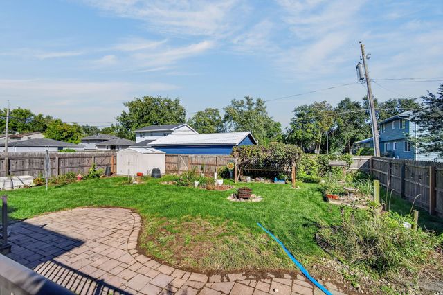 4009 E 23rd Street, Des Moines, IA 50317