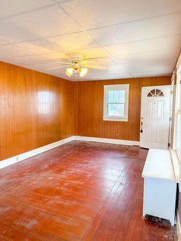 902 Santa Fe Ave, La Junta, CO 81050