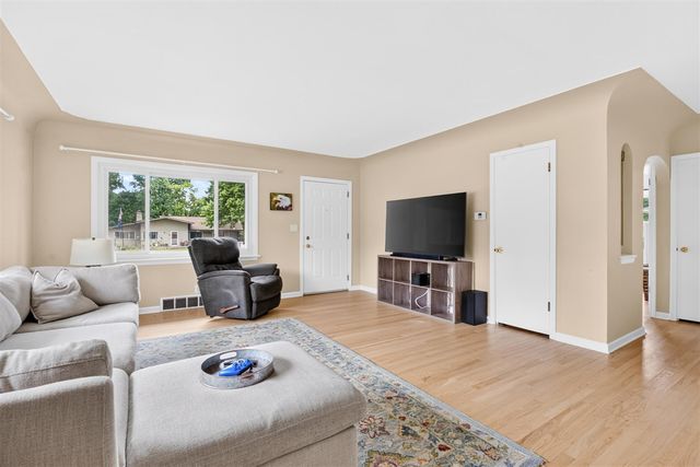 75 Hillside Drive, Battle Creek, MI 49017