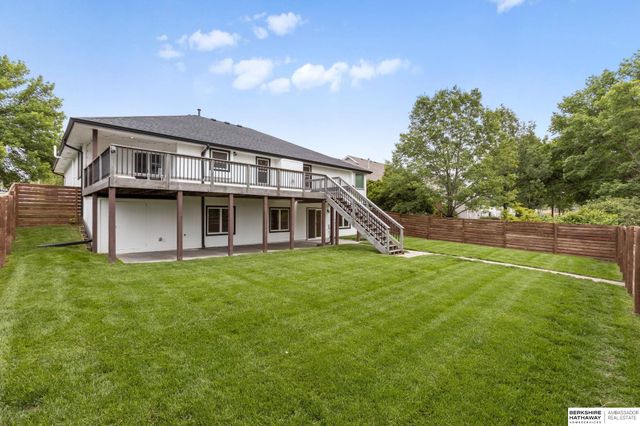 15821 N 2 Street, Bennington, NE 68007