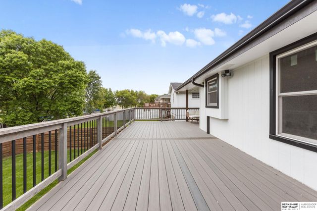 15821 N 2 Street, Bennington, NE 68007
