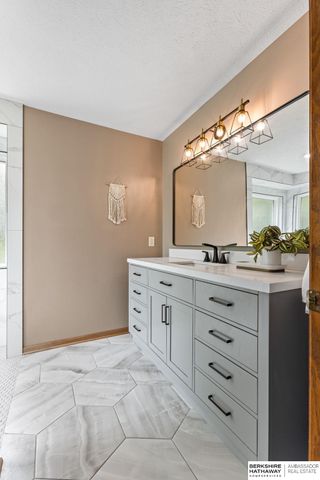 15821 N 2 Street, Bennington, NE 68007
