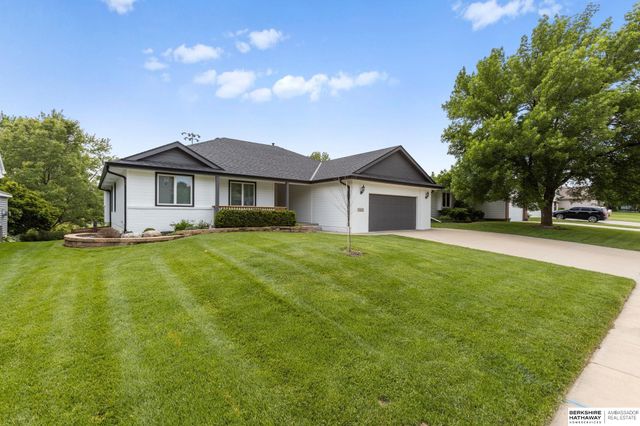 15821 N 2 Street, Bennington, NE 68007