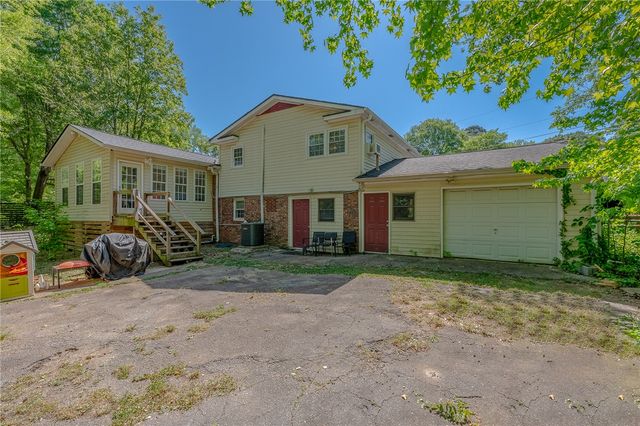 100 Woodburn Drive, Taylors, SC 29687