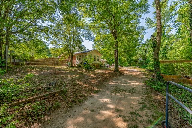 100 Woodburn Drive, Taylors, SC 29687