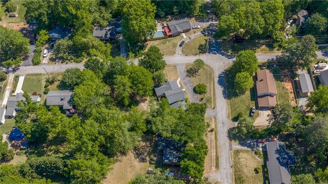 100 Woodburn Drive, Taylors, SC 29687