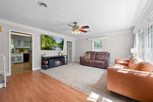 100 Woodburn Drive, Taylors, SC 29687