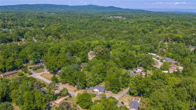 100 Woodburn Drive, Taylors, SC 29687