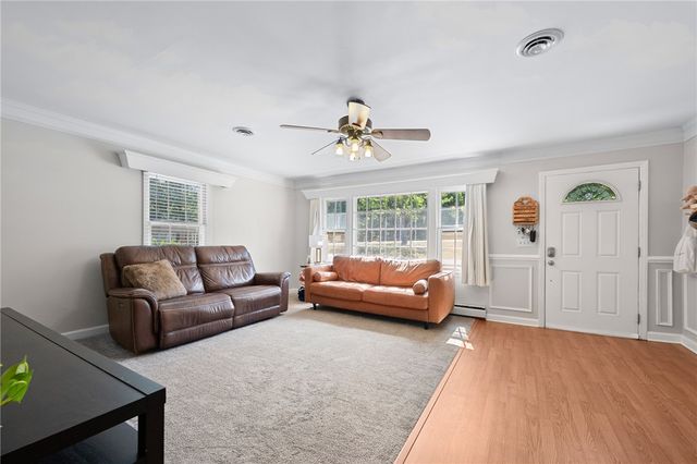 100 Woodburn Drive, Taylors, SC 29687