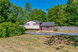100 Woodburn Drive, Taylors, SC 29687