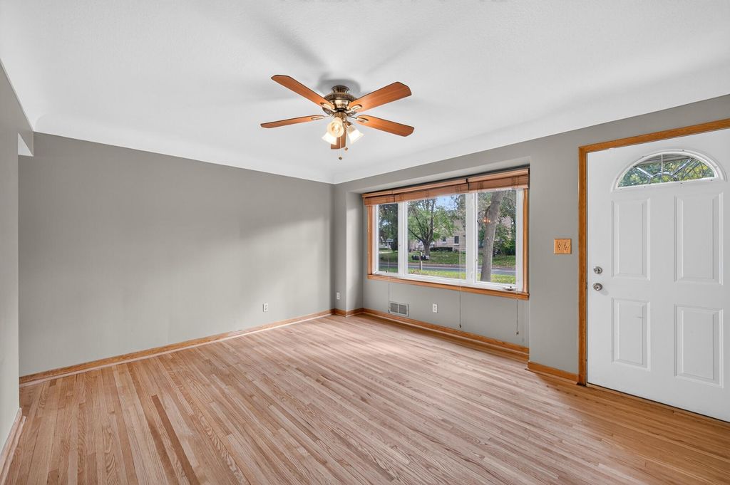 2431 Ridge Lane, Mounds View, MN 55112 — photo 2