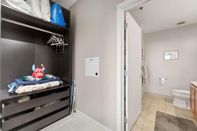 929 Portland Avenue 2308, Minneapolis, MN 55404