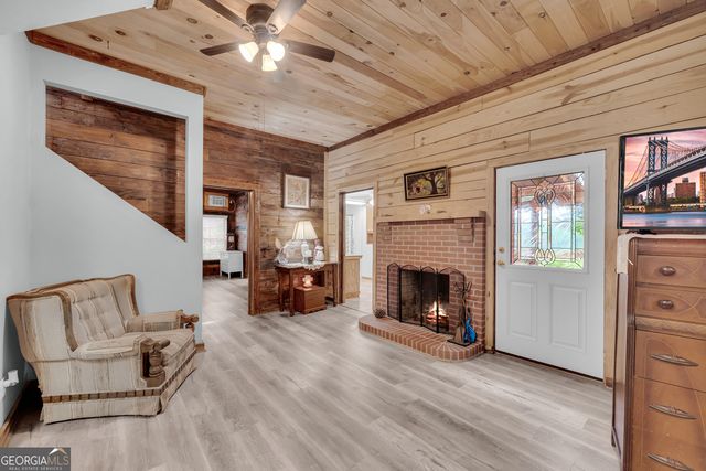2657 Wolf Pit, Eastanollee, GA 30538